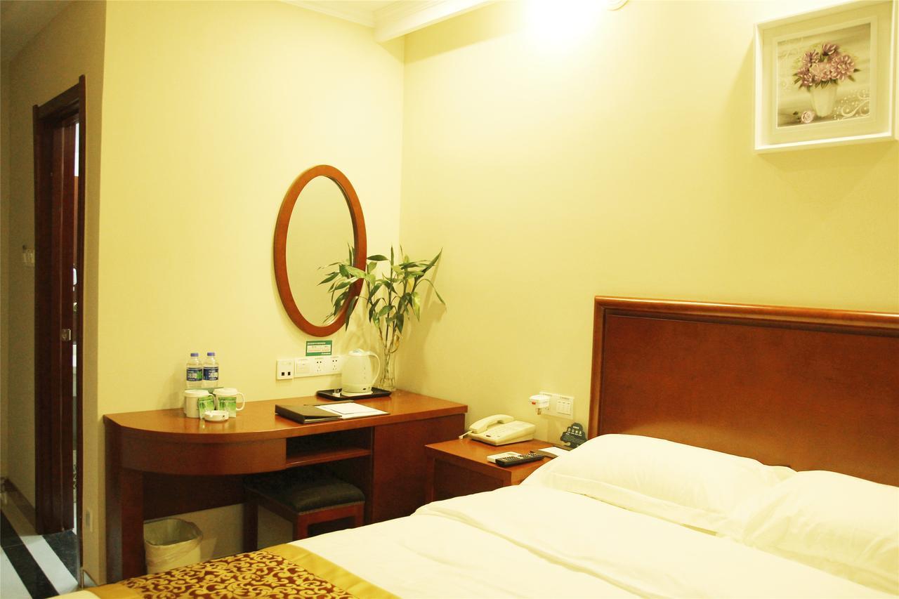 Greentree Inn Jiangsu Wuxi New District Shengang World Express Hotel Exteriör bild